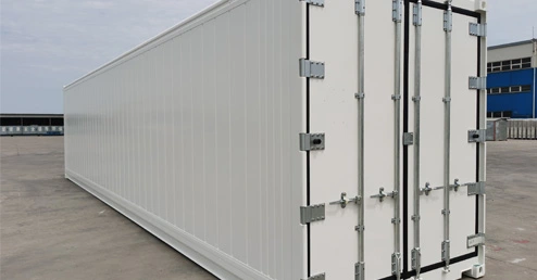 Insulated Container with Strut Channel Panel Lining